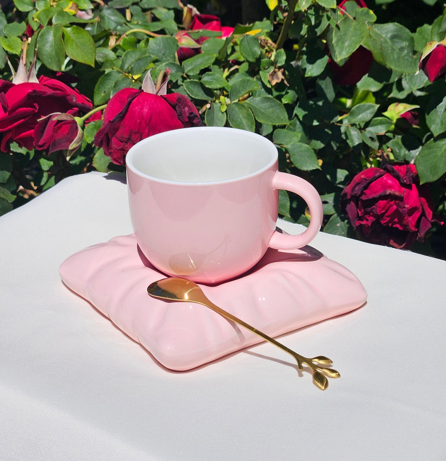 ➔ Tazza in ceramica con piattino e cucchiaino - colore rosa - Hanipol