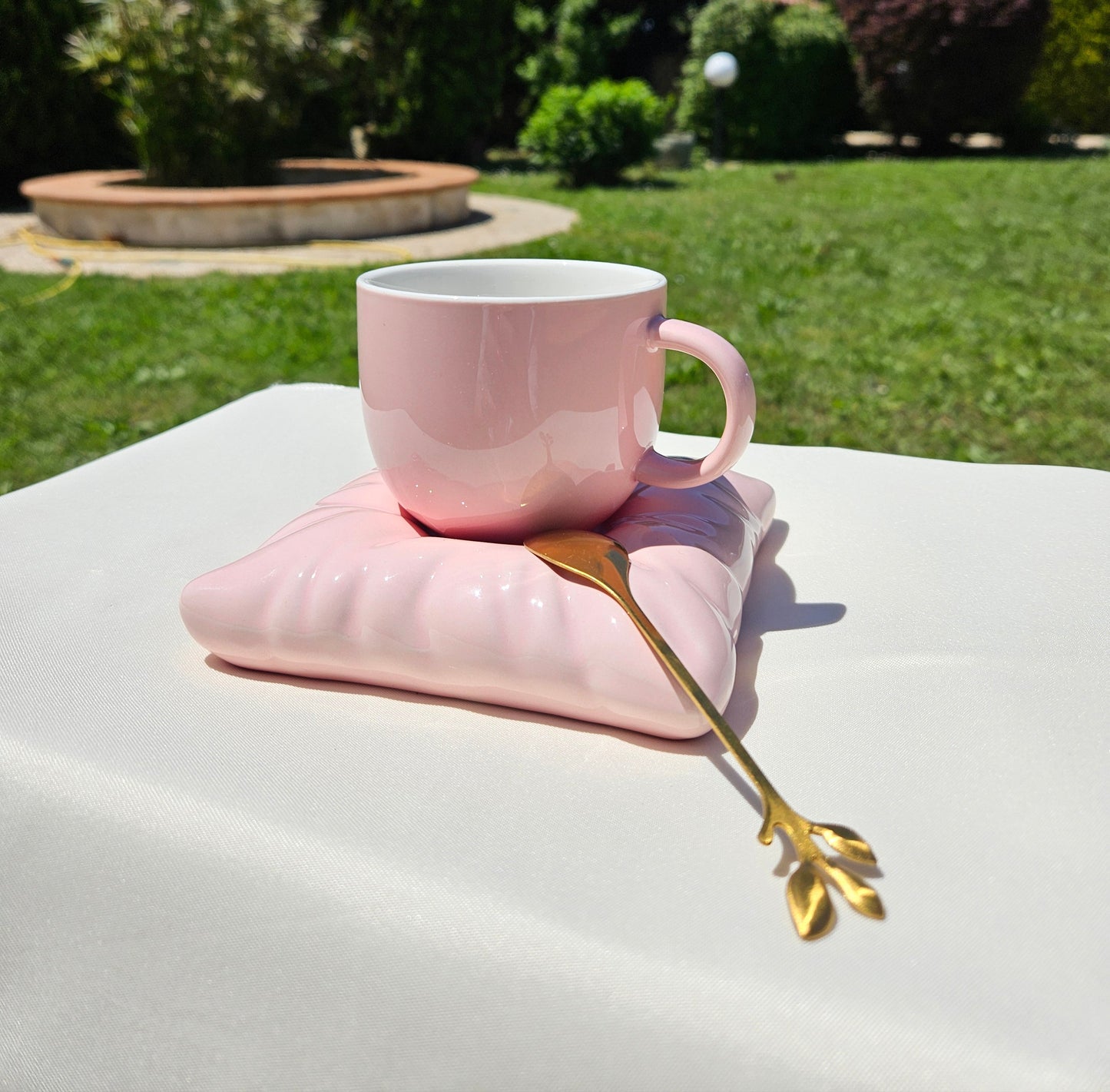 ➔ Tazza in ceramica con piattino e cucchiaino - colore rosa - Hanipol