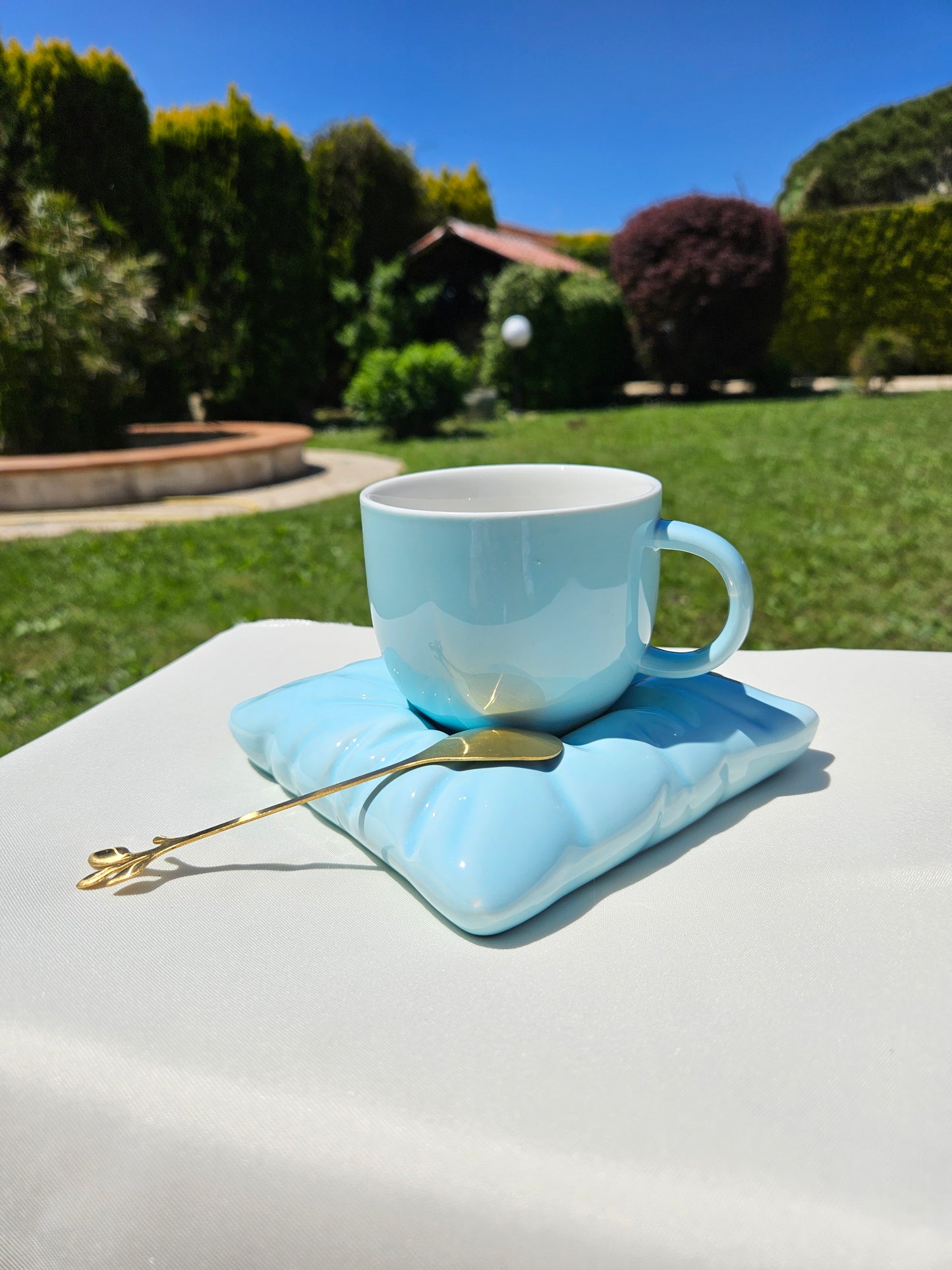 ➔ Tazza in ceramica con piattino e cucchiaino - colore celeste