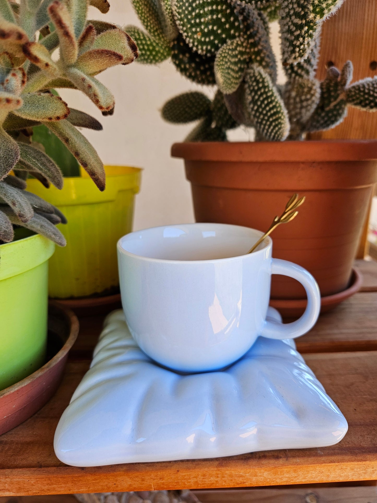 ➔ Tazza in ceramica con piattino e cucchiaino - colore lilla