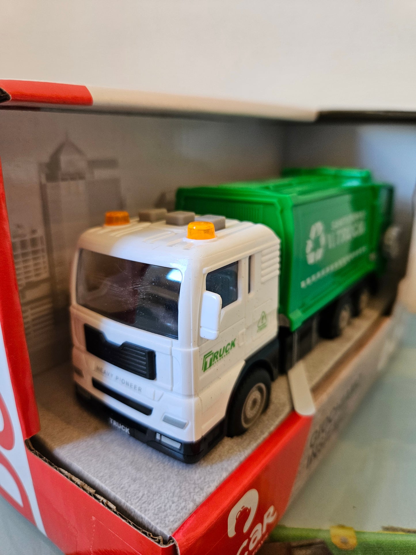 ➔ Giocattolo Camion dei mezzi di lavoro luci e suoni - DeCar