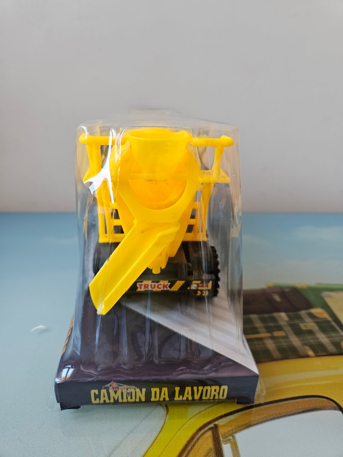 ➔ Giocattolo Camion Betoniera