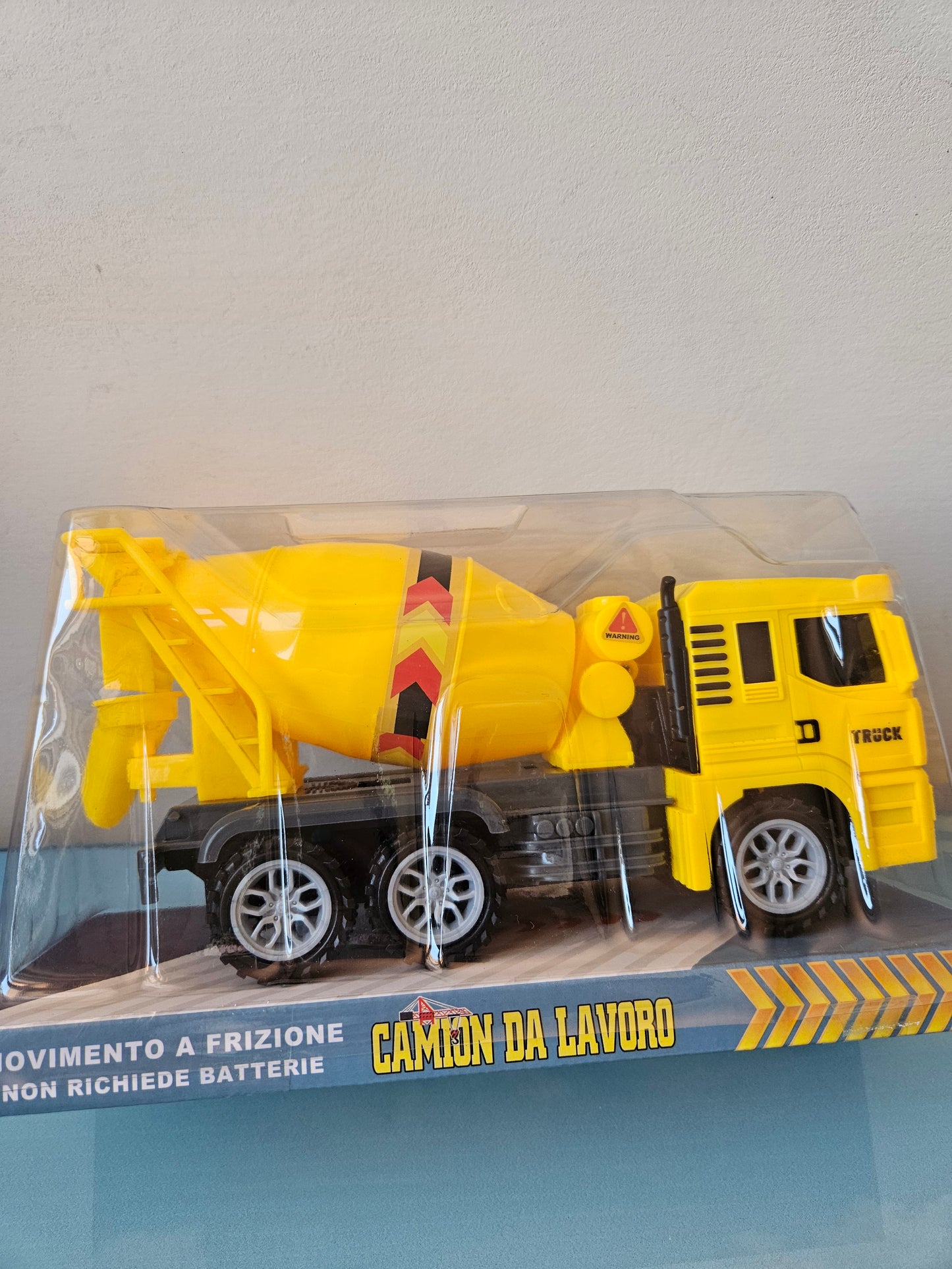 ➔ Giocattolo Camion Betoniera