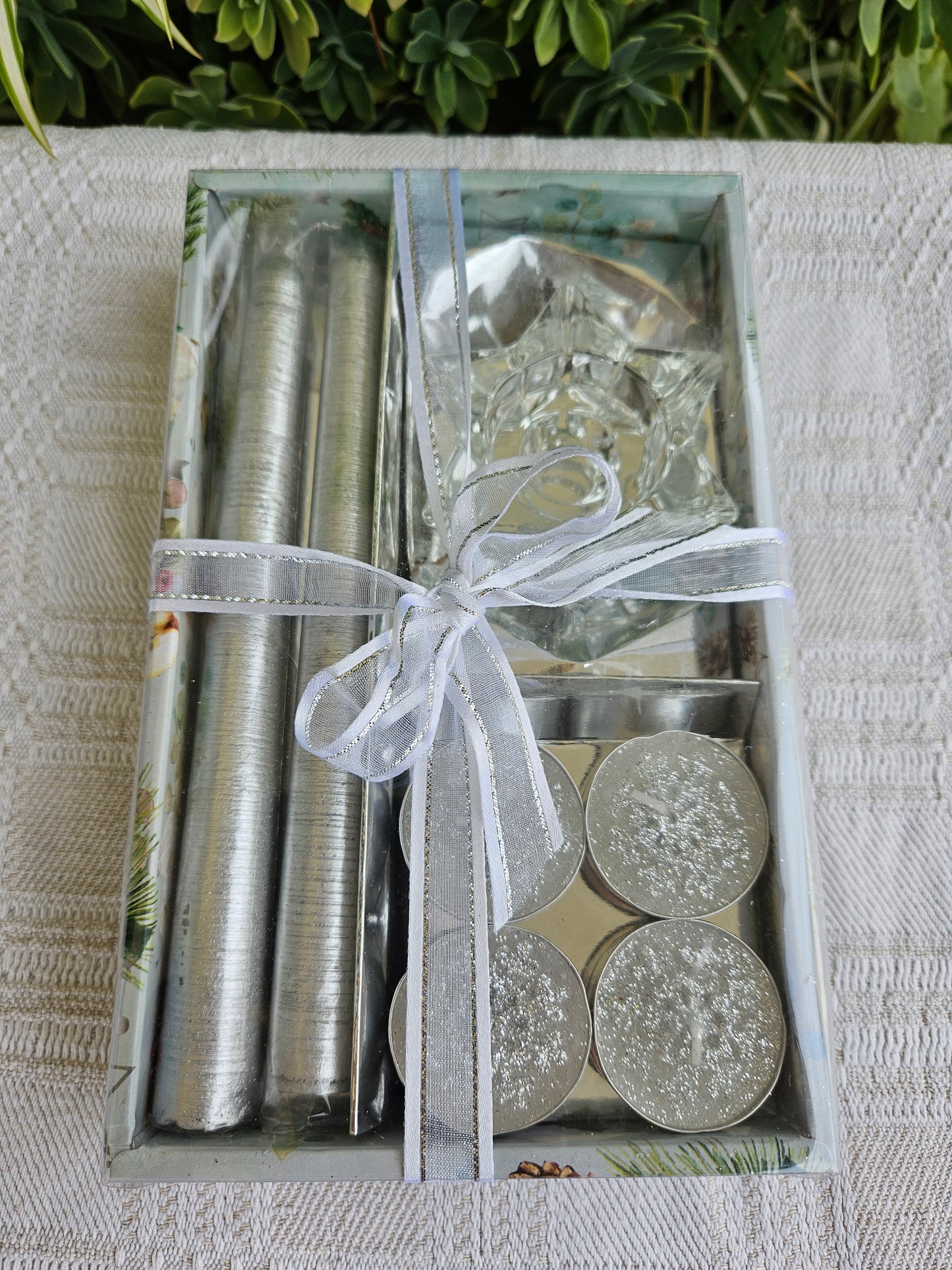 ➔ Conf. regalo con 4 tealight + 2 candele e portacandela vetro