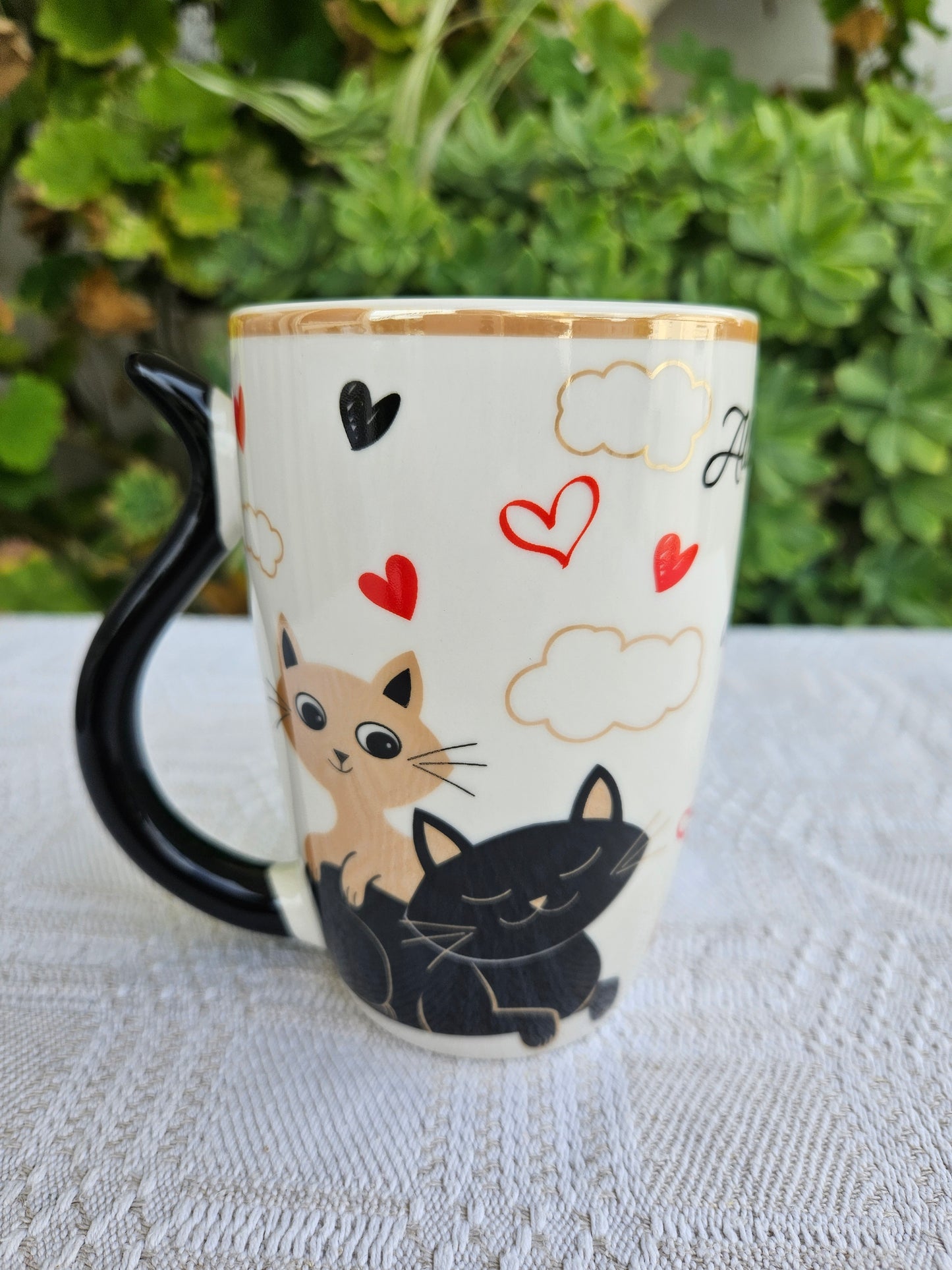 ➔ Tazza in porcellana 350 ml con manico a codina di gatto