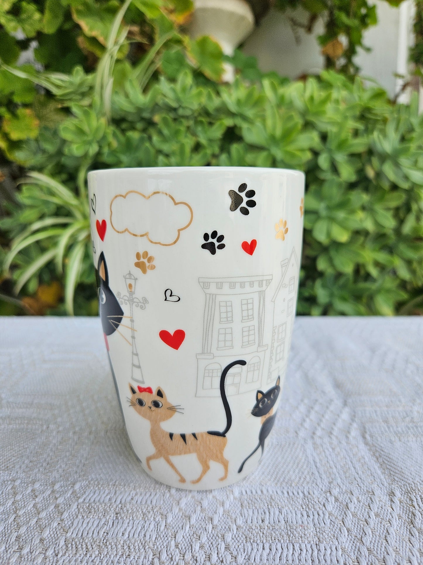 ➔ Tazza in porcellana 350 ml con manico a codina di gatto