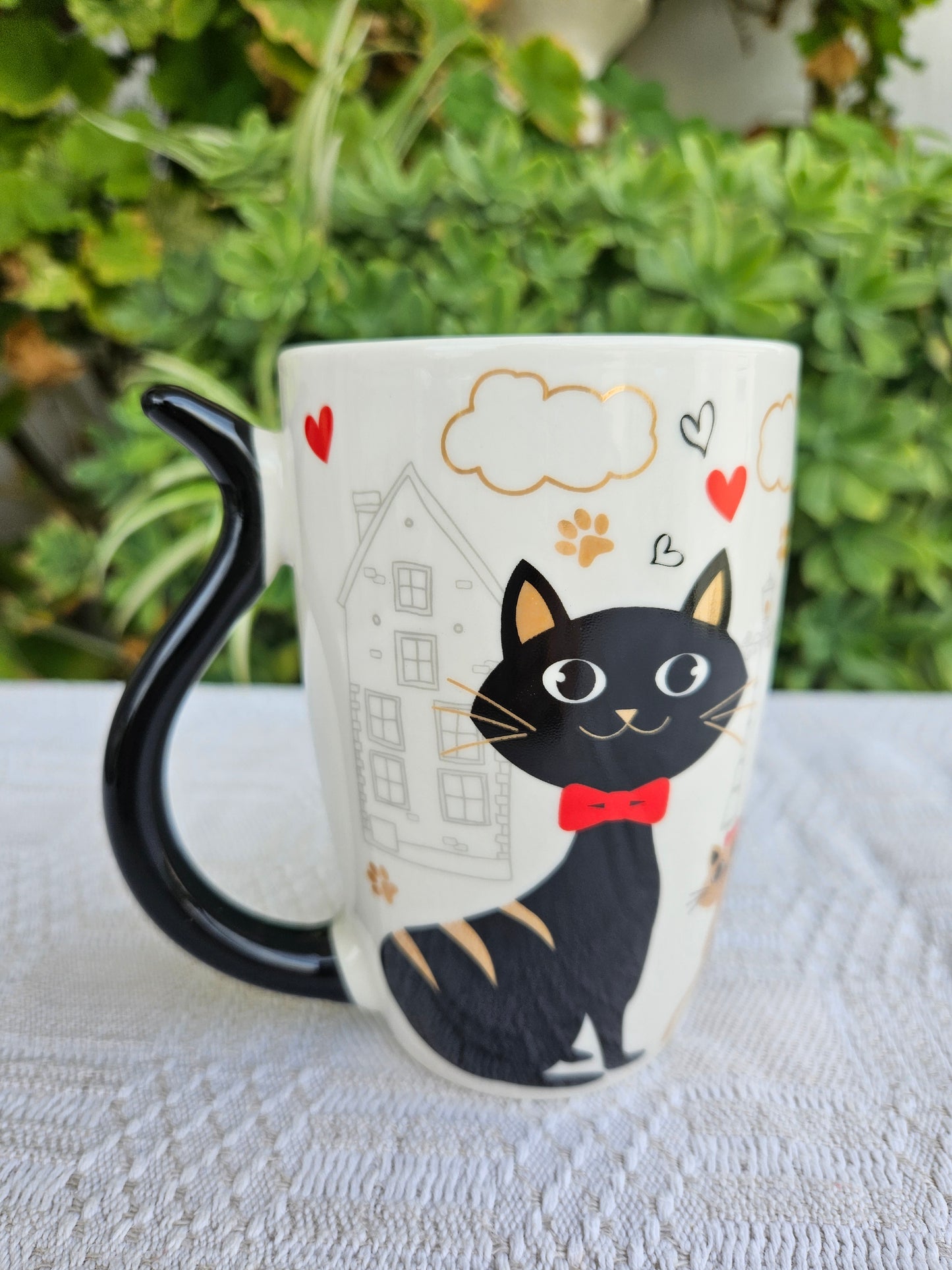 ➔ Tazza in porcellana 350 ml con manico a codina di gatto