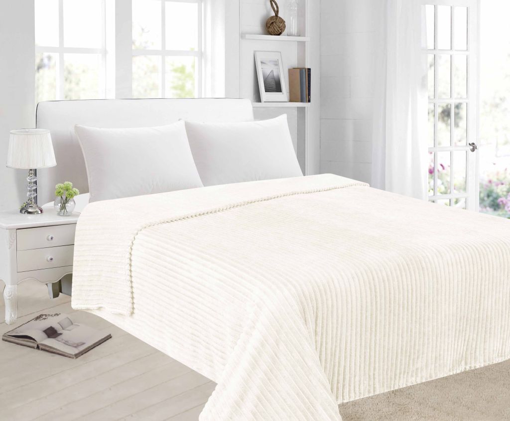 ➔ Coperta/copriletto Verona Crema 160cm/200cm