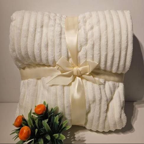➔ Coperta/copriletto Verona Crema 160cm/200cm