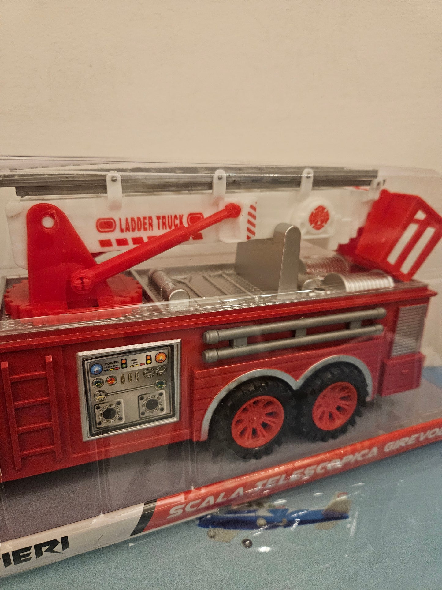 ➔ Giocattolo Camion dei pompieri - Toys Garden