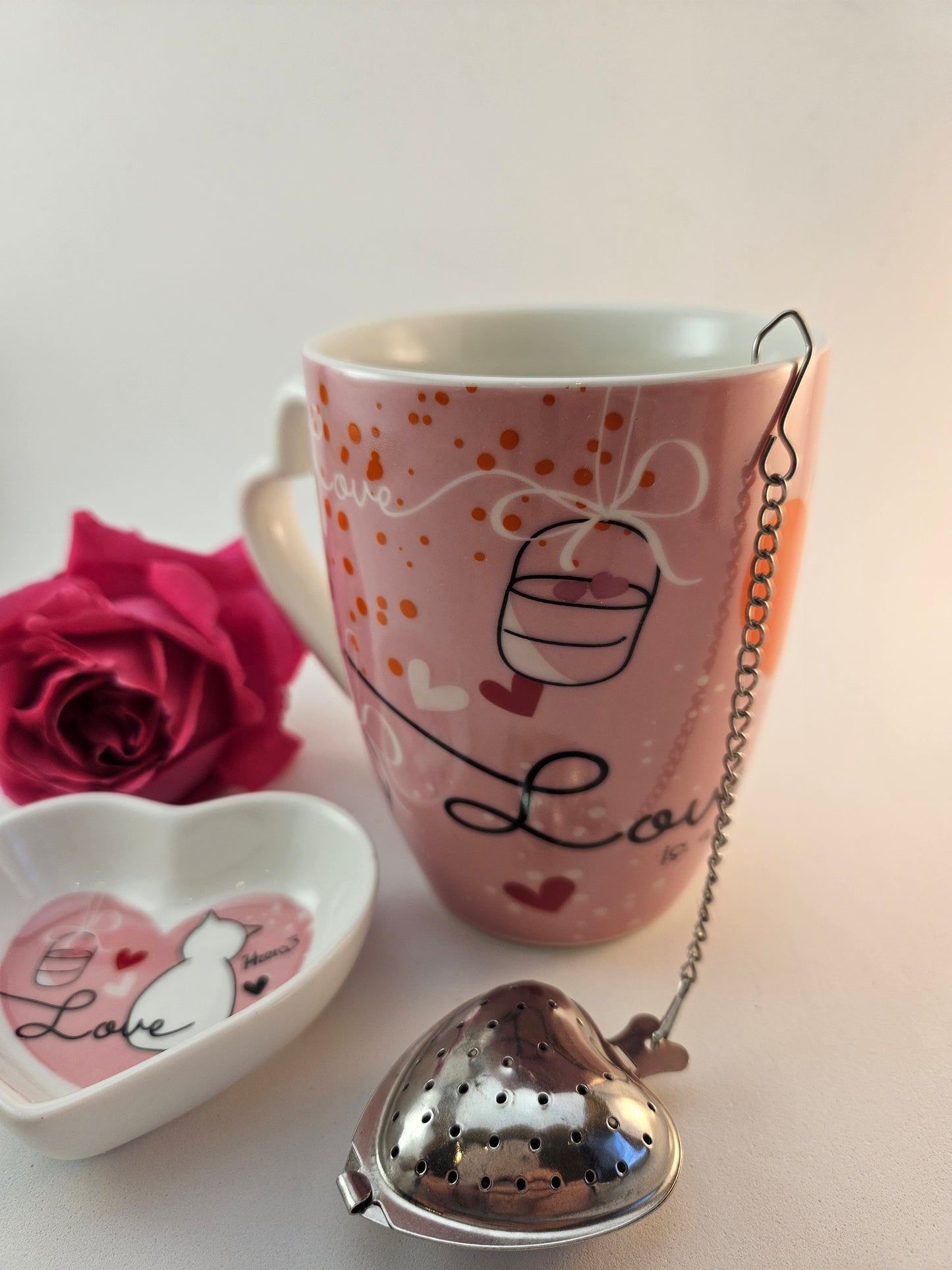 ➔ Tazza tisane e infusi in porcellana con piattino e filtro (colore rosa) - Art From Italy